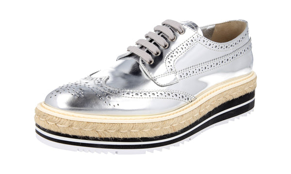 Prada Women's 1E722E 6XE F0118 welt-sewn Leather Lace-up Shoes