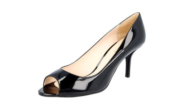 Prada Women's 1K290D O6E F0002 Leather Pumps / Heels