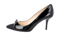 Prada Women's Black welt-sewn Leather Pumps / Heels 3I5497
