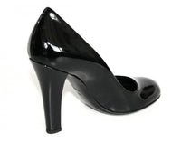 Gucci Women's Black Leather Pumps / Heels B8100